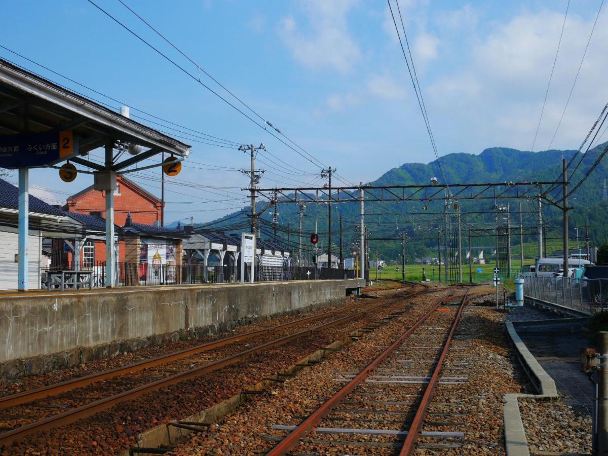 駅前宿舎 禪 Shared House Zen Eiheiji Экстерьер фото